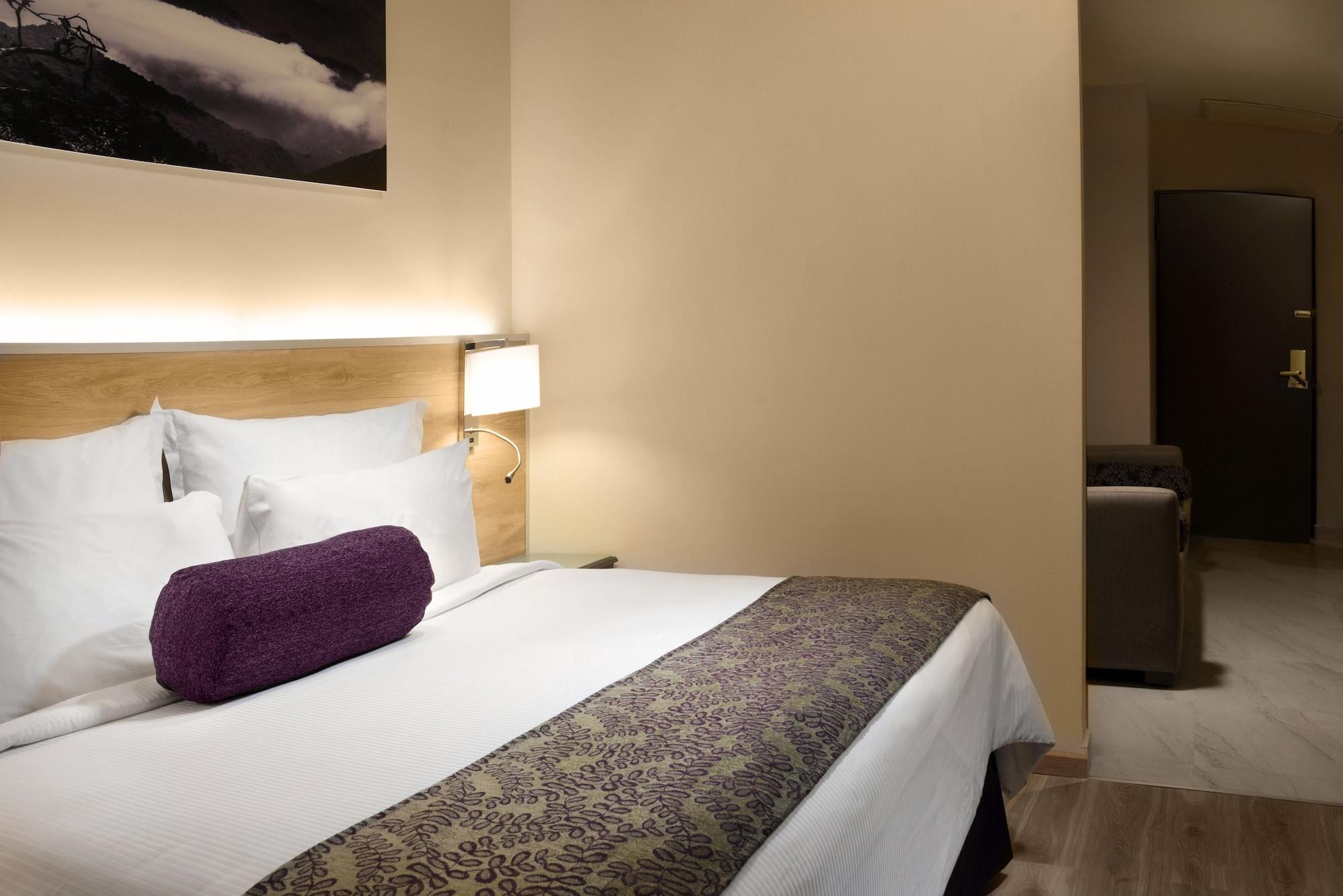 Hotel Krystal Monterrey Extérieur photo