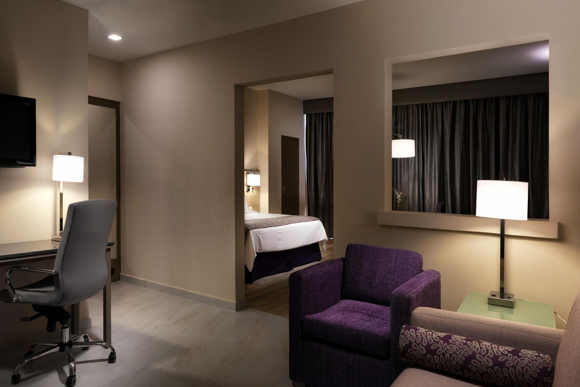 Hotel Krystal Monterrey Extérieur photo
